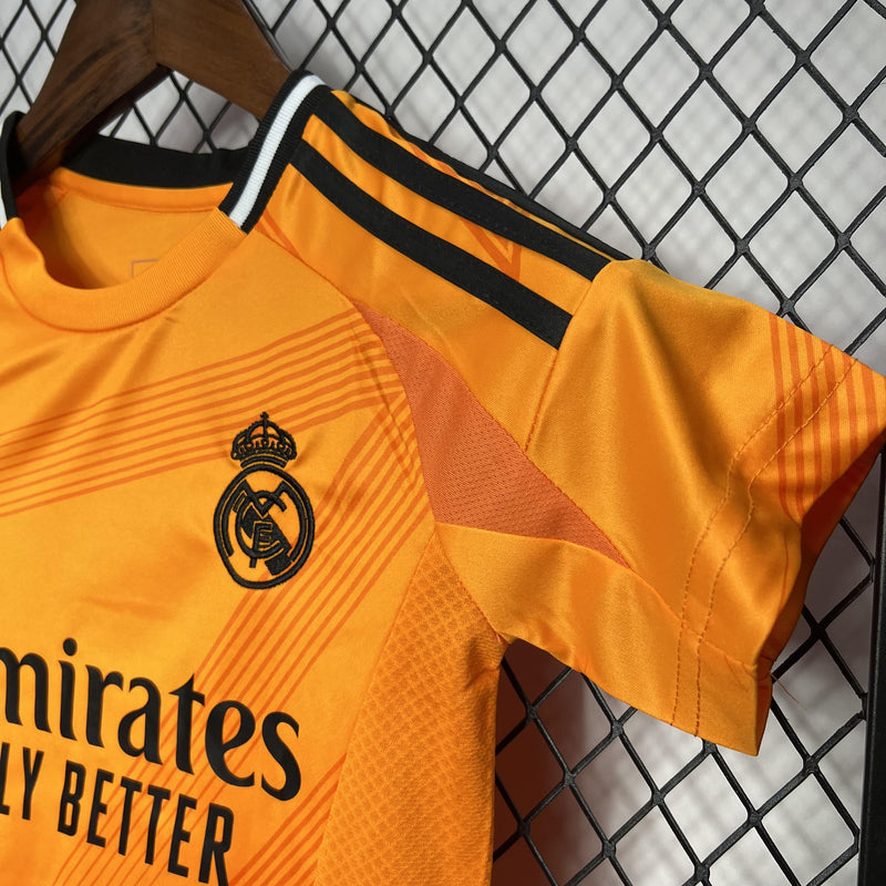 Kit Infantil - Real Madrid Fora