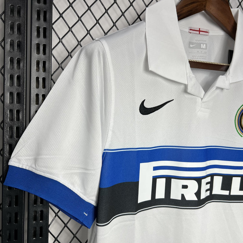 Inter de Milão - Retro - 09/10 - Fora