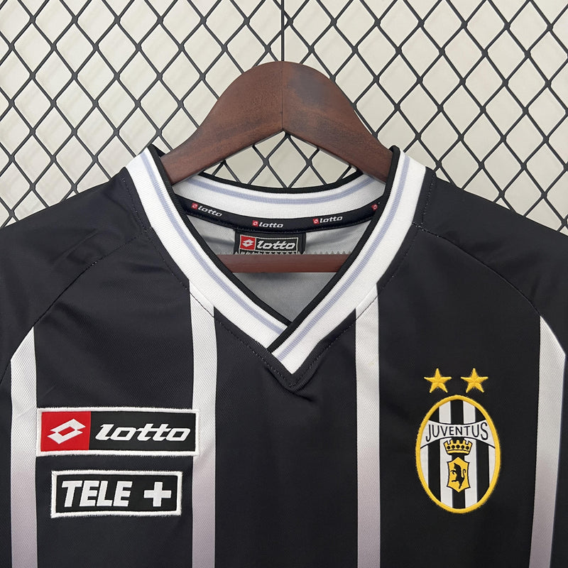 Juventus - Retro - 00/01 - Casa