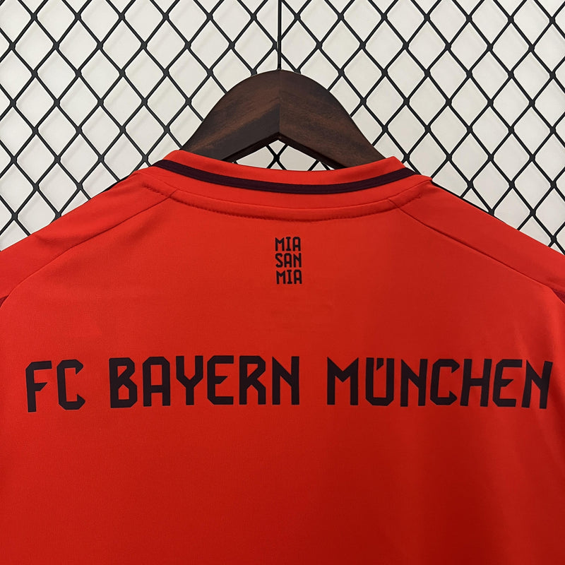 Bayern de Munique 24/25 - Casa