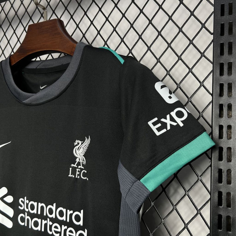 Kit Infantil - Liverpool Fora